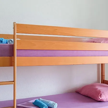 1 Bedroom In * Vir