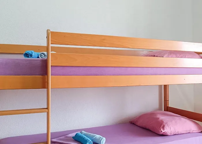 1 Bedroom In * Vir