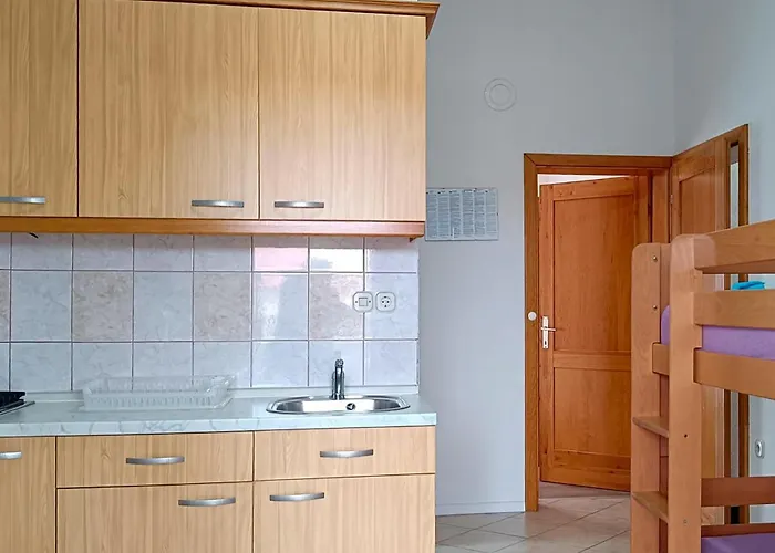 1 Bedroom In Daire *