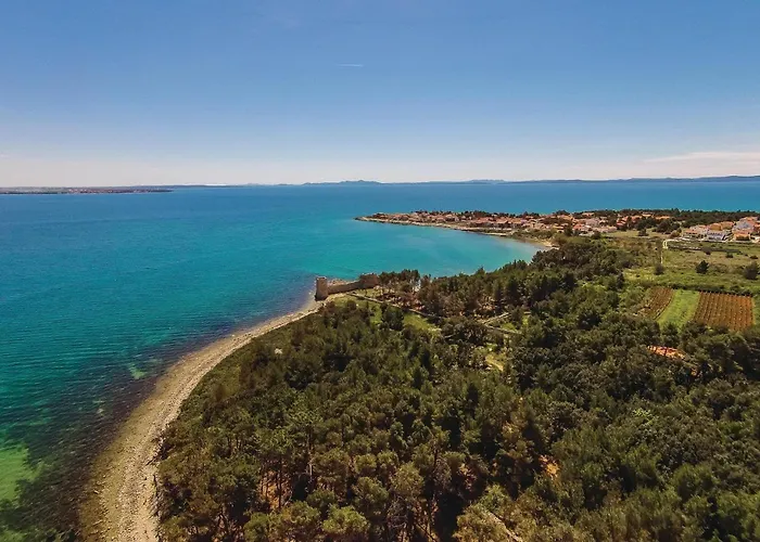 1 Bedroom In Apartment