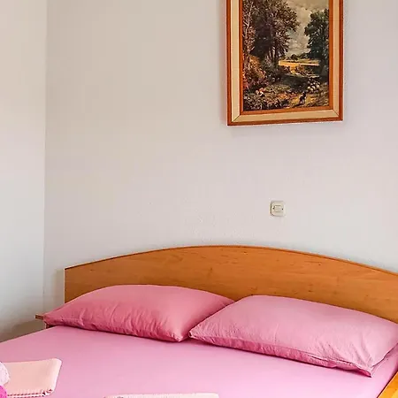 Apartmán 1 Bedroom In Vir