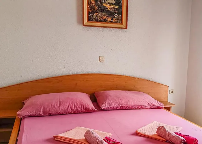 1 Bedroom In Apartmán Vir